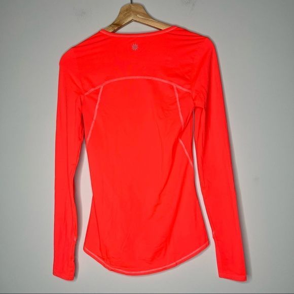 Athleta Hot Pink Long Sleeved Tee - Picture 4 of 4